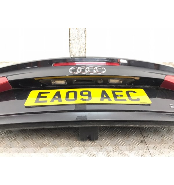 Крышка багажника бу для Audi A3 8P 2.0 TDi,  2009 г. бу контрактные купить в Спб