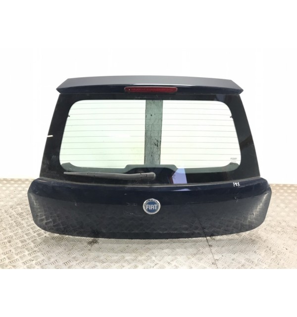 Крышка багажника бу для Fiat Punto 3 1.2 i,  2006 г. бу контрактные купить в Спб