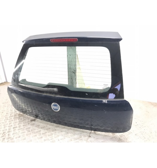 Крышка багажника бу для Fiat Punto 3 1.2 i,  2006 г. бу контрактные купить в Спб
