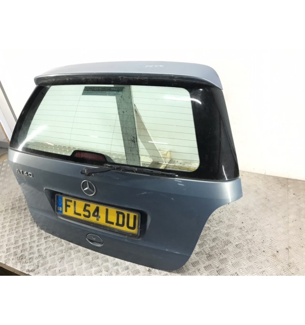 Крышка багажника бу для Mercedes A W168 1.4 i,  2004 г. бу контрактные купить в Спб