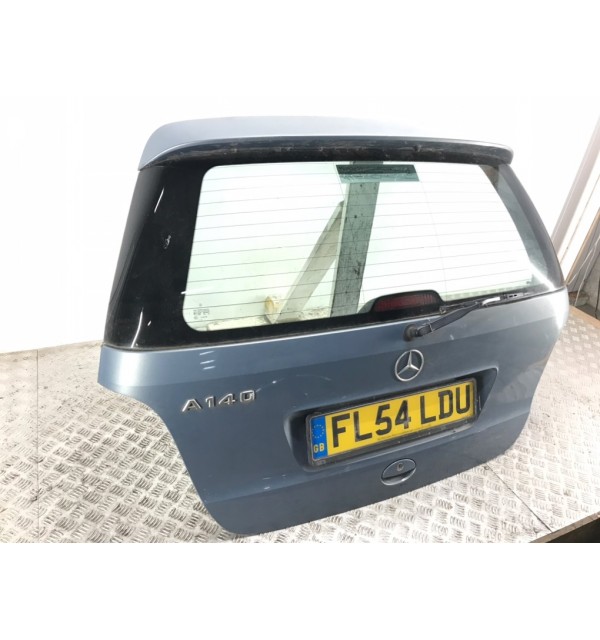 Крышка багажника бу для Mercedes A W168 1.4 i,  2004 г. бу контрактные купить в Спб