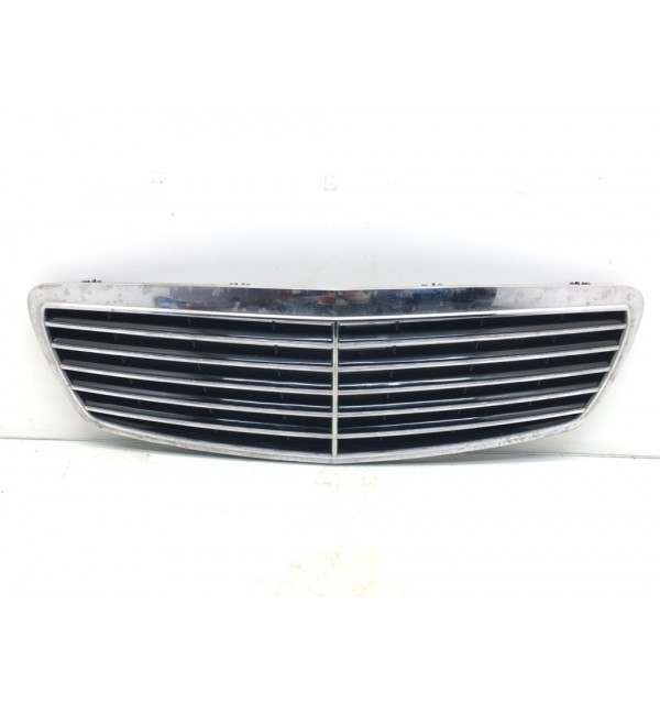 Решетка радиатора бу для Mercedes E W211 3.2 CDi,  2005 г.