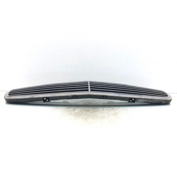 Решетка радиатора бу для Mercedes E W211 3.2 CDi,  2005 г.
