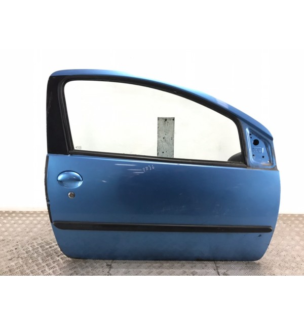 Дверь передняя правая бу для Peugeot 107  1.0 i,  2006 г.