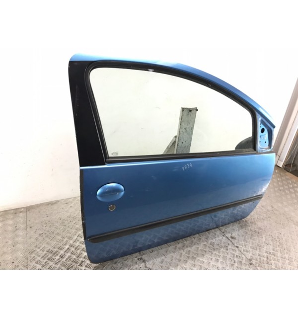 Дверь передняя правая бу для Peugeot 107  1.0 i,  2006 г.