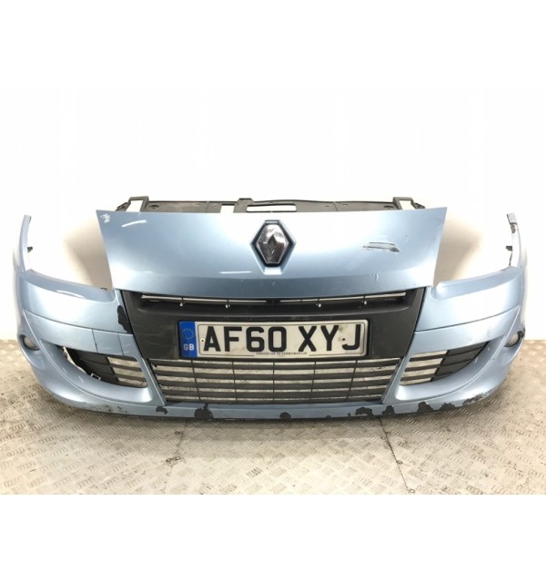 Бампер передний бу для Renault Scenic  1.5 DCi,  2010 г. бу контрактные купить в Спб