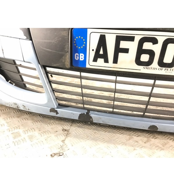 Бампер передний бу для Renault Scenic  1.5 DCi,  2010 г. бу контрактные купить в Спб