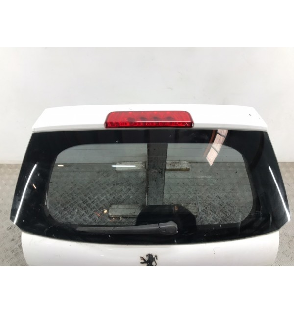 Крышка багажника бу для Peugeot 207  1.6 HDi,  2010 г. бу контрактные купить в Спб
