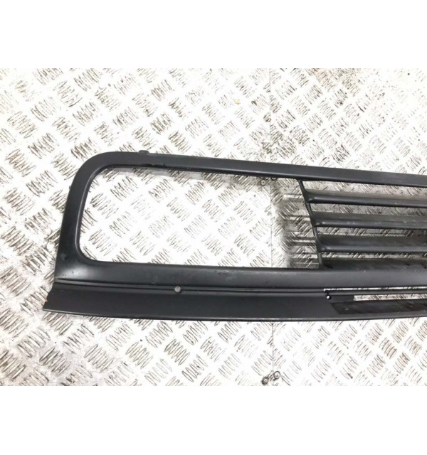 Решетка радиатора бу для Suzuki Vitara  1.6 i,  1995 г. бу контрактные купить в Спб