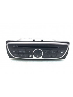 Магнитола бу для Renault Scenic  1.5 DCi,  2010 г.