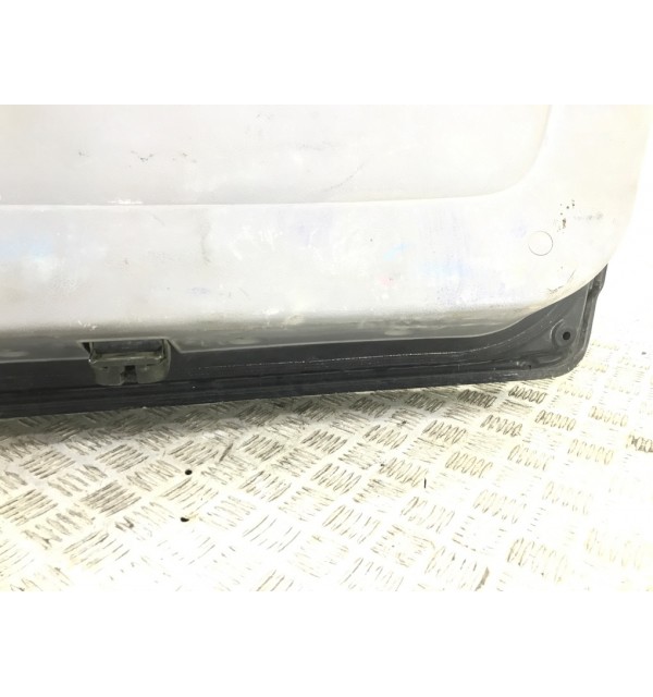 Крышка багажника бу для Kia Sorento  2.5 CRDi,  2004 г.