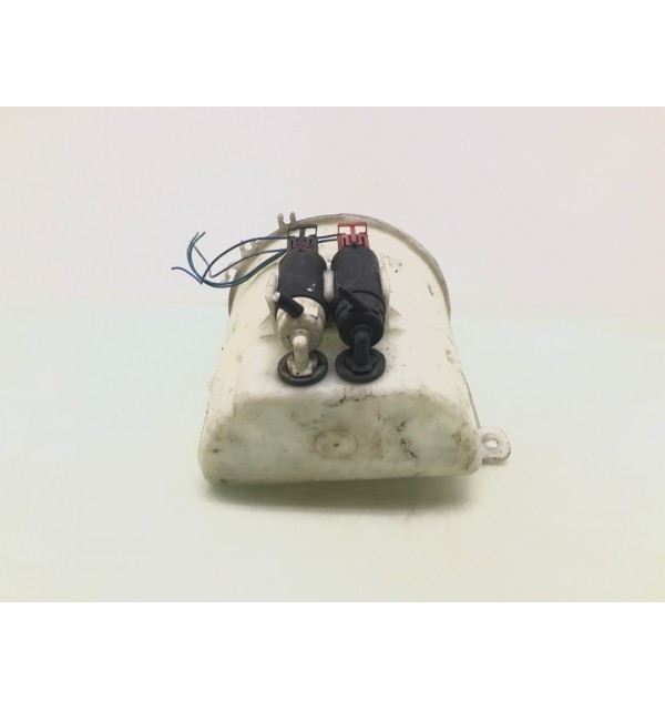Бачок омывателя бу для Toyota Yaris P1 1.0 i,  2002 г. бу контрактные купить в Спб