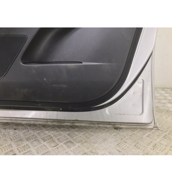 Дверь передняя правая бу для Opel Meriva B 1.4 i,  2010 г. бу контрактные купить в Спб