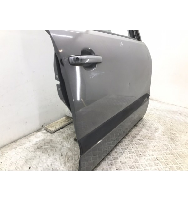 Дверь передняя правая бу для Suzuki Grand Vitara JT 2.4 i,  2009 г. бу контрактные купить в Спб