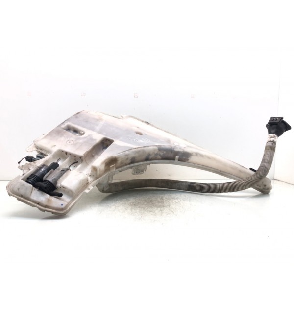 Бачок омывателя бу для BMW 3 E90/E91/E92/E93 2.0 i,  2010 г. бу контрактные купить в Спб