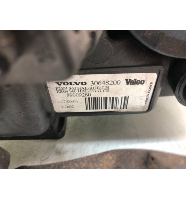 Фара левая бу для Volvo S60  2.0 Ti,  2004 г. бу контрактные купить в Спб