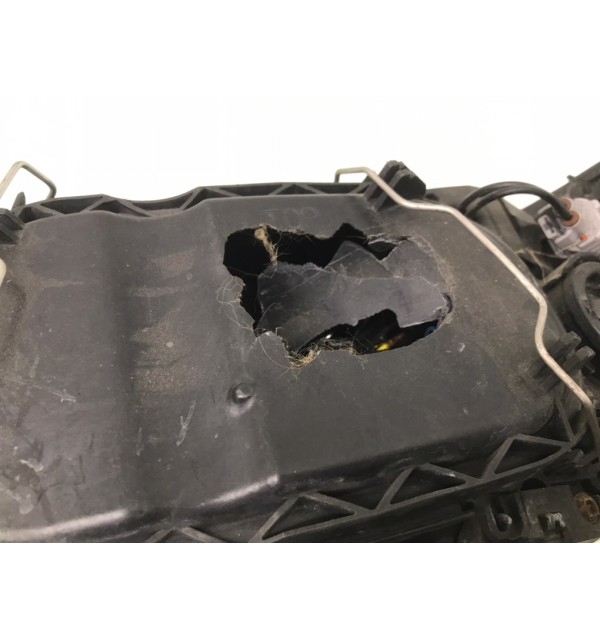 Фара правая бу для Volvo S40  2.0 TD,  2006 г. бу контрактные купить в Спб