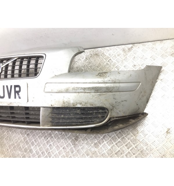 Бампер передний бу для Volvo S40  2.0 TD,  2006 г. бу контрактные купить в Спб