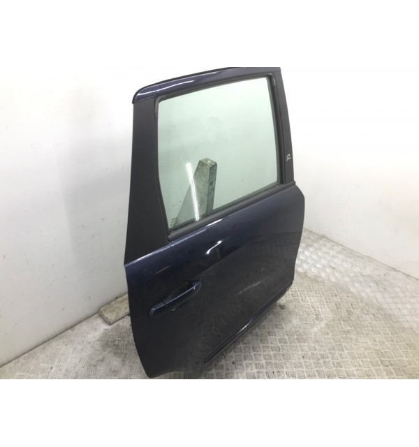 Дверь задняя правая бу для Nissan Note E11 1.4 i,  2008 г. бу контрактные купить в Спб