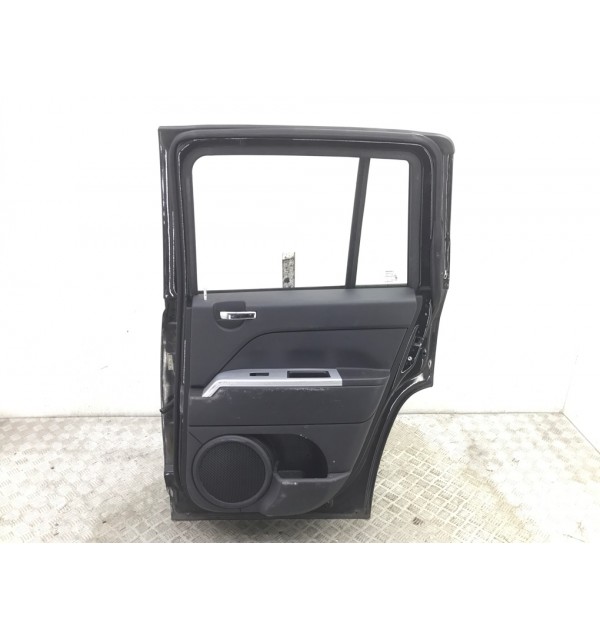 Дверь задняя правая бу для Jeep Compass  2.4 i,  2008 г. бу контрактные купить в Спб