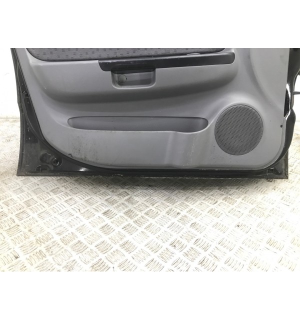 Дверь передняя левая бу для Kia Rio  1.3 i,  2005 г. бу контрактные купить в Спб