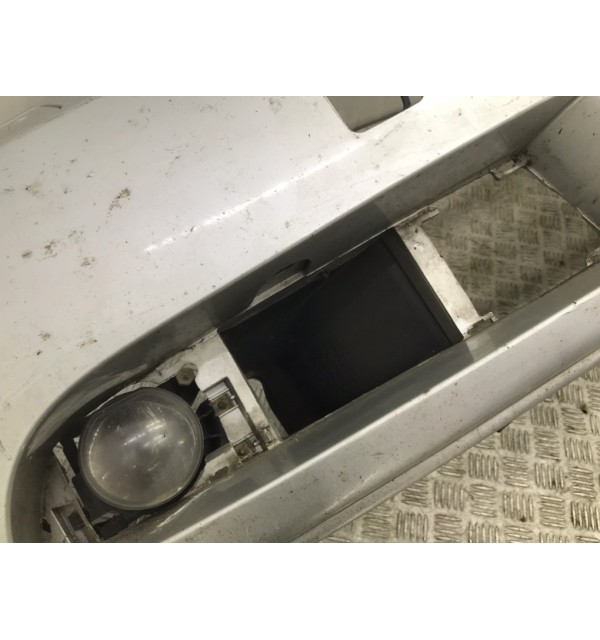 Бампер передний бу для BMW 5 E60/E61 2.0 TD,  2006 г. бу контрактные купить в Спб
