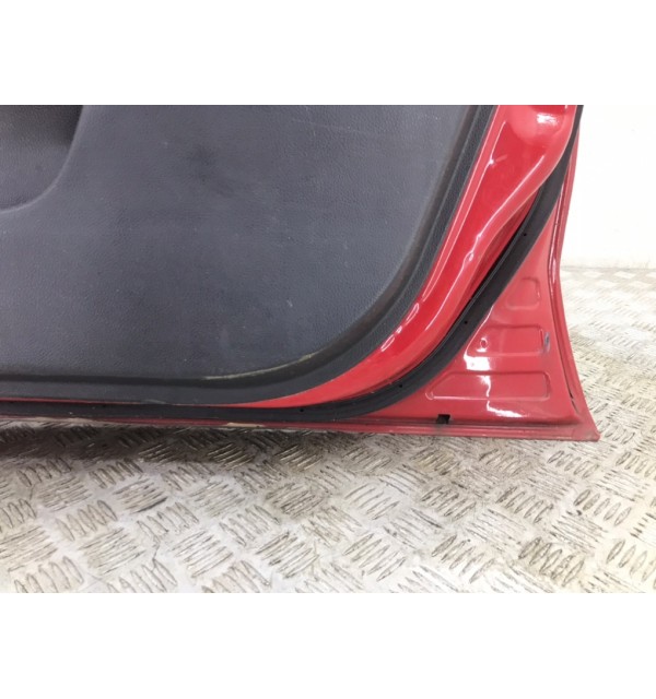 Дверь передняя правая бу для Nissan Note E11 1.6 i,  2009 г. бу контрактные купить в Спб