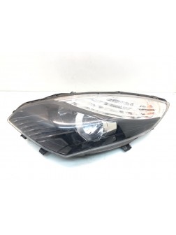 Фара левая бу для Renault Scenic  1.5 DCi,  2010 г.