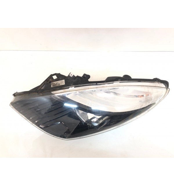 Фара левая бу для Renault Scenic  1.5 DCi,  2010 г. бу контрактные купить в Спб