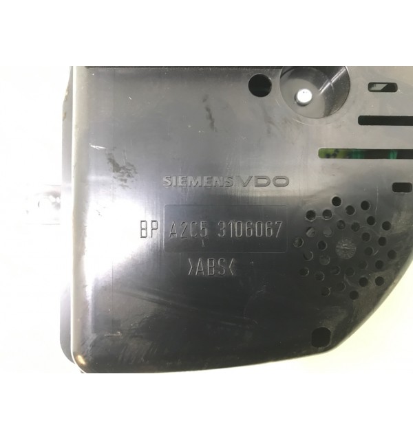 Щиток приборов (приборная панель) бу для Volkswagen Passat B6 1.9 TDi,  2005 г. бу контрактные купить в Спб