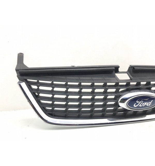 Решетка радиатора бу для Ford Mondeo 4 2.0 TDCi,  2007 г. бу контрактные купить в Спб