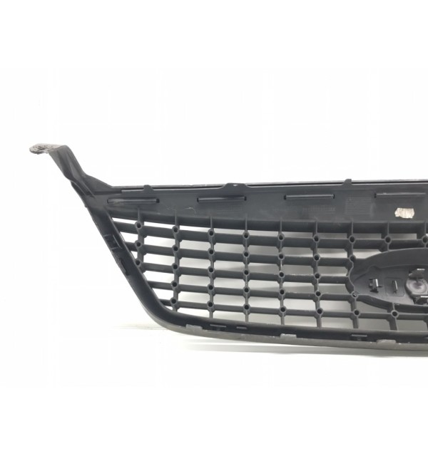 Решетка радиатора бу для Ford Mondeo 4 2.0 TDCi,  2007 г. бу контрактные купить в Спб