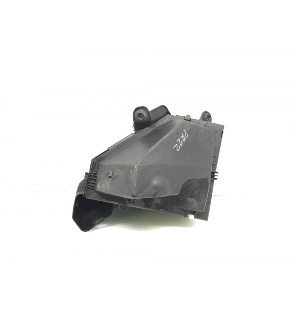 Корпус воздушного фильтра бу для BMW 1 E87/E81/E82/E88 2.0 TD,  2007 г. бу контрактные купить в Спб