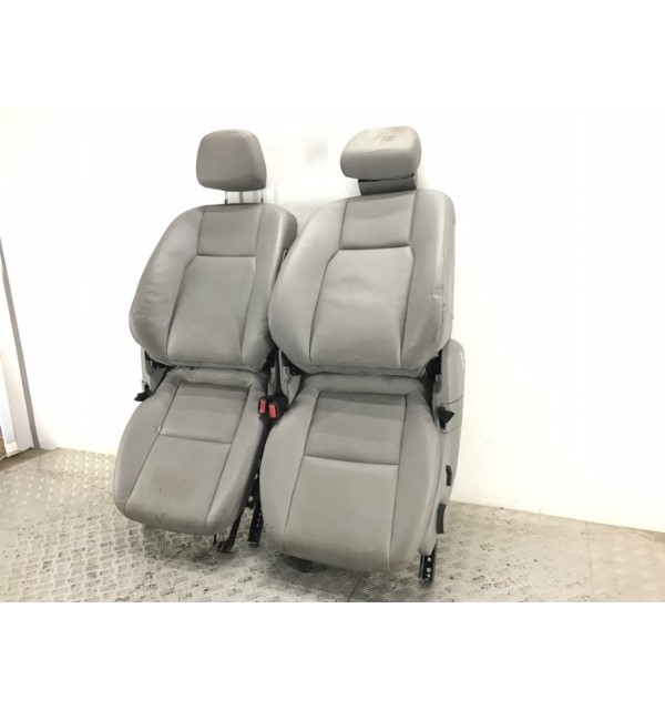Салон (комплект сидений) бу для Mercedes C W204 2.2 CDi,  2009 г. бу контрактные купить в Спб
