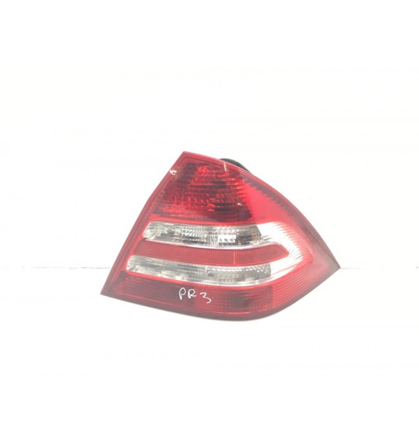 Фонарь задний правый бу для Mercedes C W203 2.2 CDi,  2006 г. бу контрактные купить в Спб