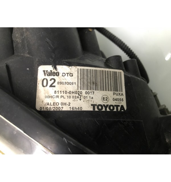 Фара правая бу для Toyota Aygo  1.0 i,  2007 г. бу контрактные купить в Спб