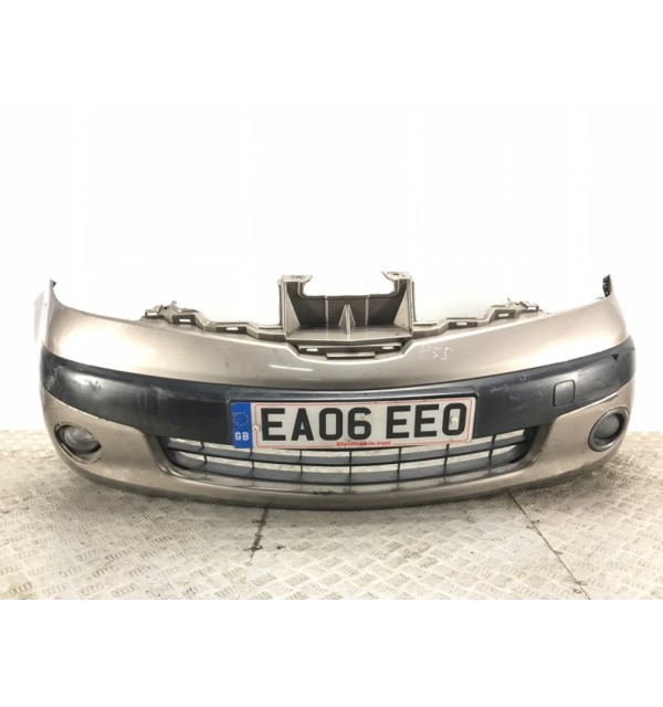Бампер передний бу для Nissan Note E11 1.5 DCi,  2006 г. бу контрактные купить в Спб