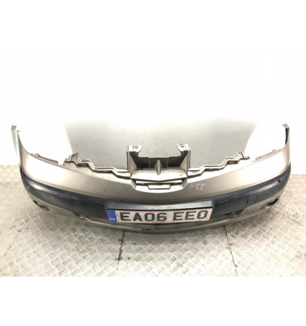 Бампер передний бу для Nissan Note E11 1.5 DCi,  2006 г. бу контрактные купить в Спб