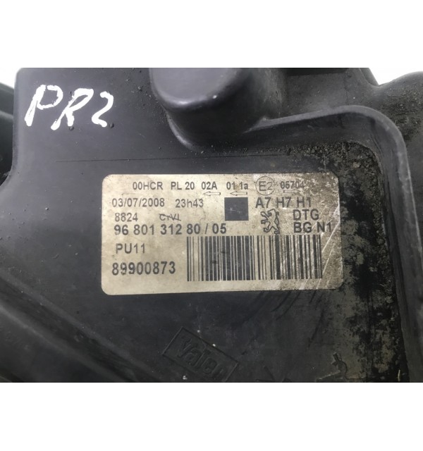 Фара правая бу для Peugeot 207  1.6 HDi,  2008 г. бу контрактные купить в Спб