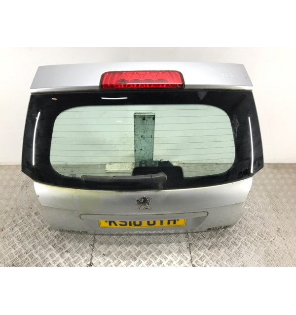 Крышка багажника бу для Peugeot 207  1.6 HDi,  2010 г. бу контрактные купить в Спб