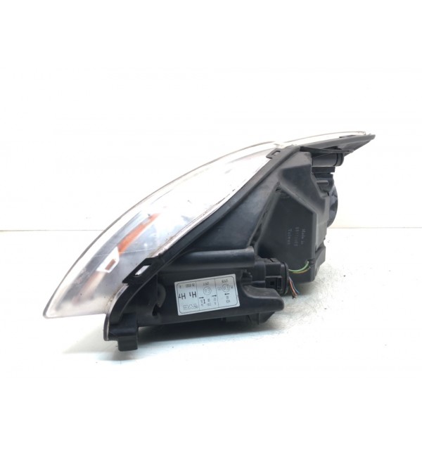 Фара правая бу для Ford Focus 2 1.6 TDCi,  2008 г. бу контрактные купить в Спб