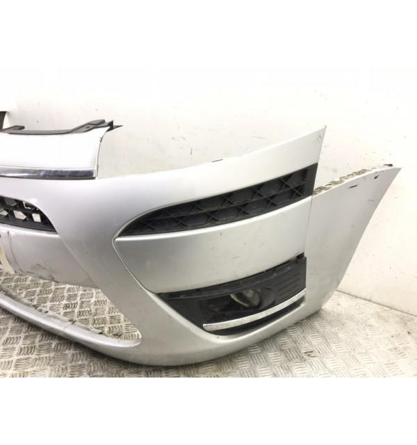 Бампер передний бу для Citroen C4 Picasso  1.6 HDi,  2009 г. бу контрактные купить в Спб