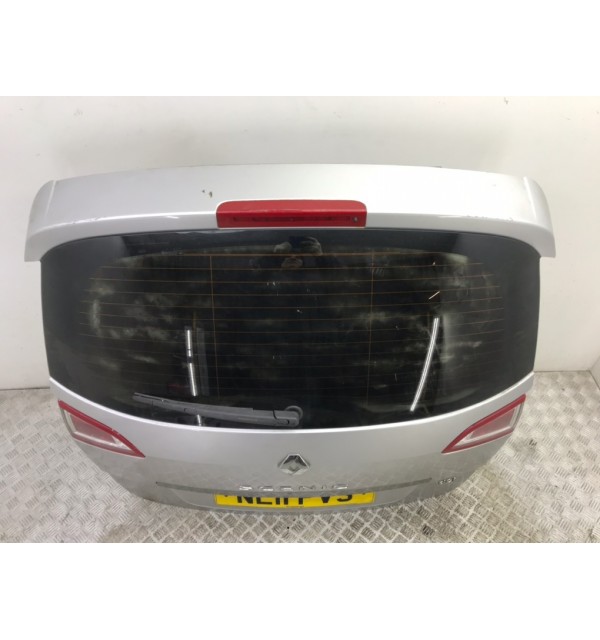 Крышка багажника бу для Renault Scenic  1.5 DCi,  2011 г. бу контрактные купить в Спб