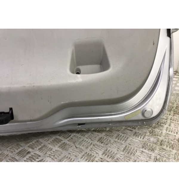 Крышка багажника бу для Renault Scenic  1.5 DCi,  2011 г. бу контрактные купить в Спб