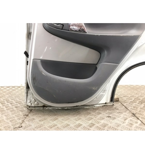 Дверь задняя правая бу для Citroen C1  1.0 i,  2007 г. бу контрактные купить в Спб