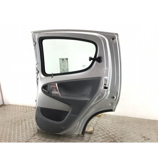 Дверь задняя правая бу для Citroen C1  1.0 i,  2007 г. бу контрактные купить в Спб