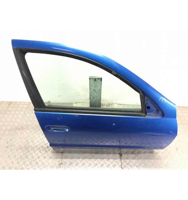 Дверь передняя правая бу для Nissan Almera N16 1.8 i,  2002 г. бу контрактные купить в Спб