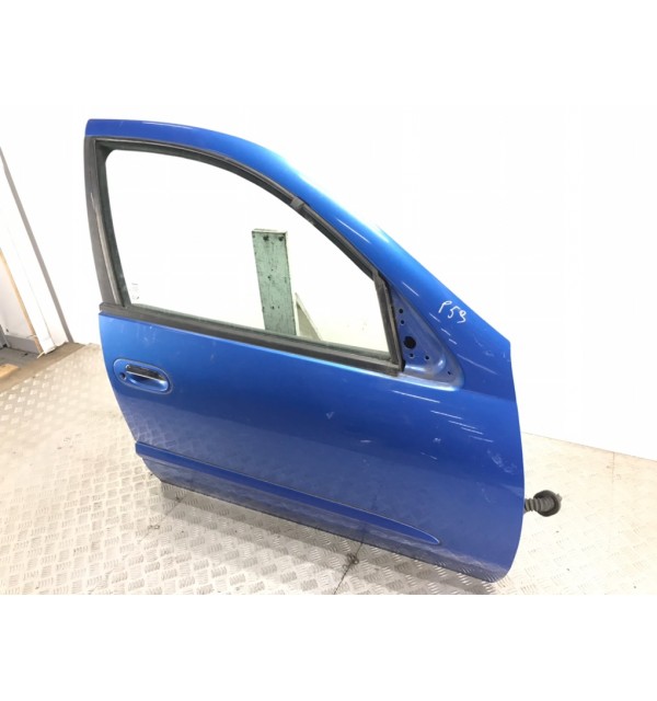 Дверь передняя правая бу для Nissan Almera N16 1.8 i,  2002 г. бу контрактные купить в Спб