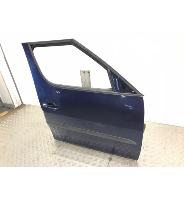 Дверь передняя правая бу для Skoda Roomster 5J 1.9 TDi,  2008 г. бу контрактные купить в Спб