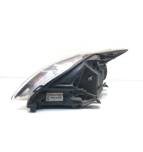 Фара правая бу для Ford Focus 2 1.6 i,  2009 г. бу контрактные купить в Спб